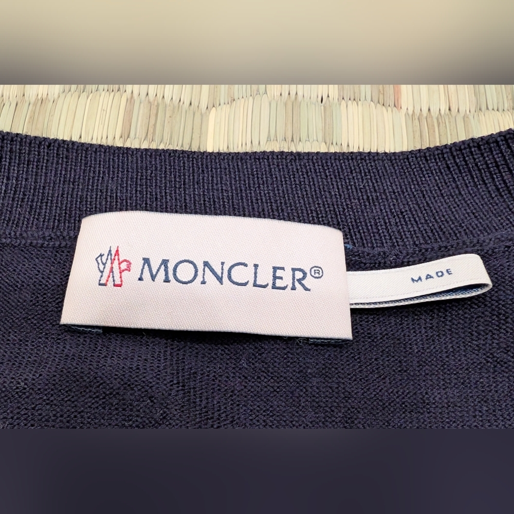 Moncler 100% Wool Knit Sweater Dark Navy Men's Size Medium Made in Romania - Picture 3 of 7